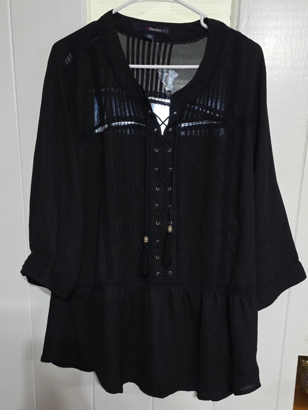 NWOT Denim 24/7 Women's Blouse Black Pleated Lace Up Tassles Stylish Sz 18W